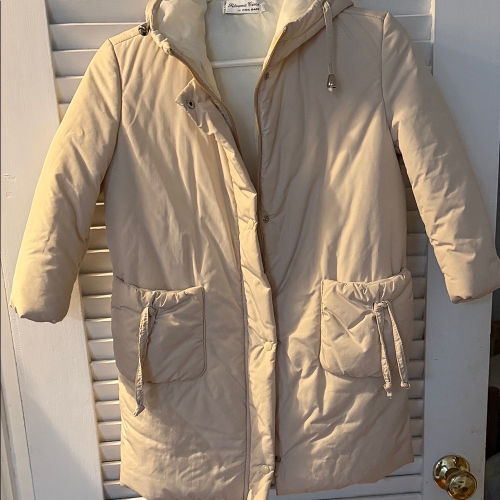 Girls trendy  European Cream Puffer Coat